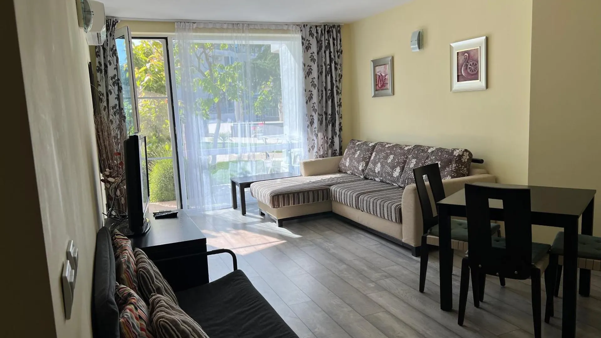 Apartment With Terrace In Spa Complex Burgas 0*,